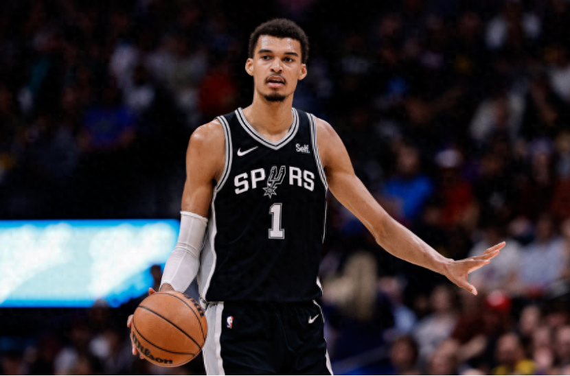 九游-包含赛地聚焦——荷甲关键时刻热度飙升，布鲁克林篮网造点机会，媒体盛赞，赛季目标并未改变的词条-九游